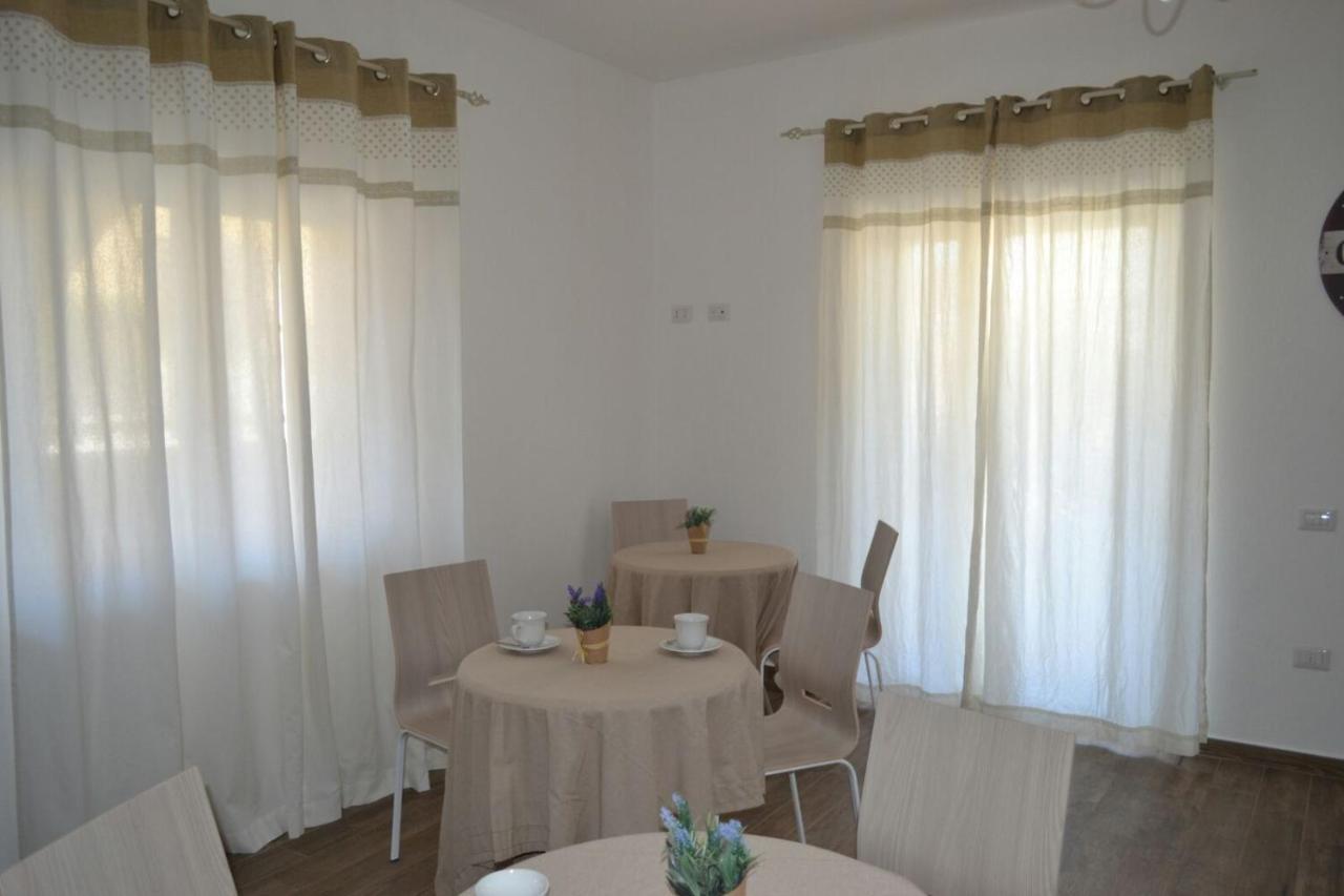 Bed and Breakfast Etesia Olbia Exterior foto