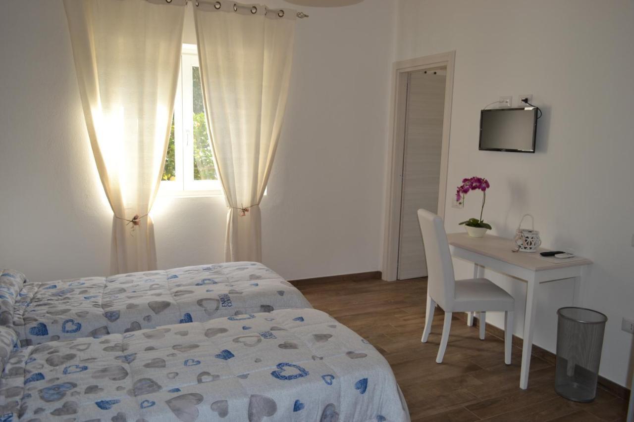 Bed and Breakfast Etesia Olbia Exterior foto