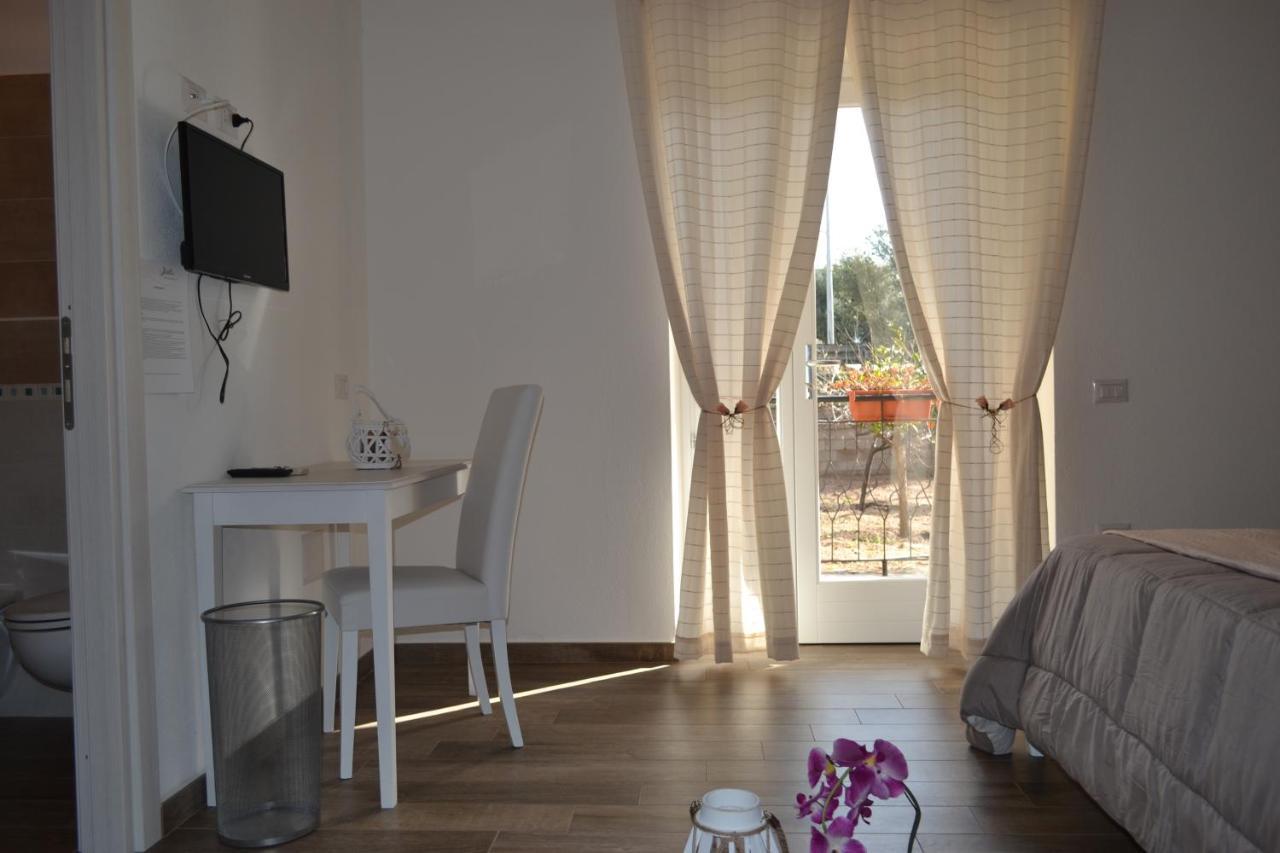 Bed and Breakfast Etesia Olbia Exterior foto