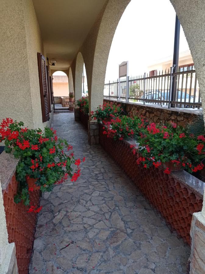 Bed and Breakfast Etesia Olbia Exterior foto